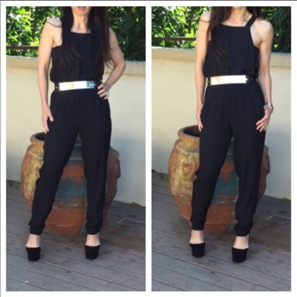 ✨LAST ONE ✨chic black jumpsuit overalls - Picture 2 of 5